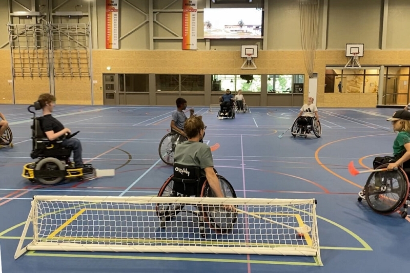 Vincentiusvereniging ondersteunt rolstoel-hockeytoernooi Haag88